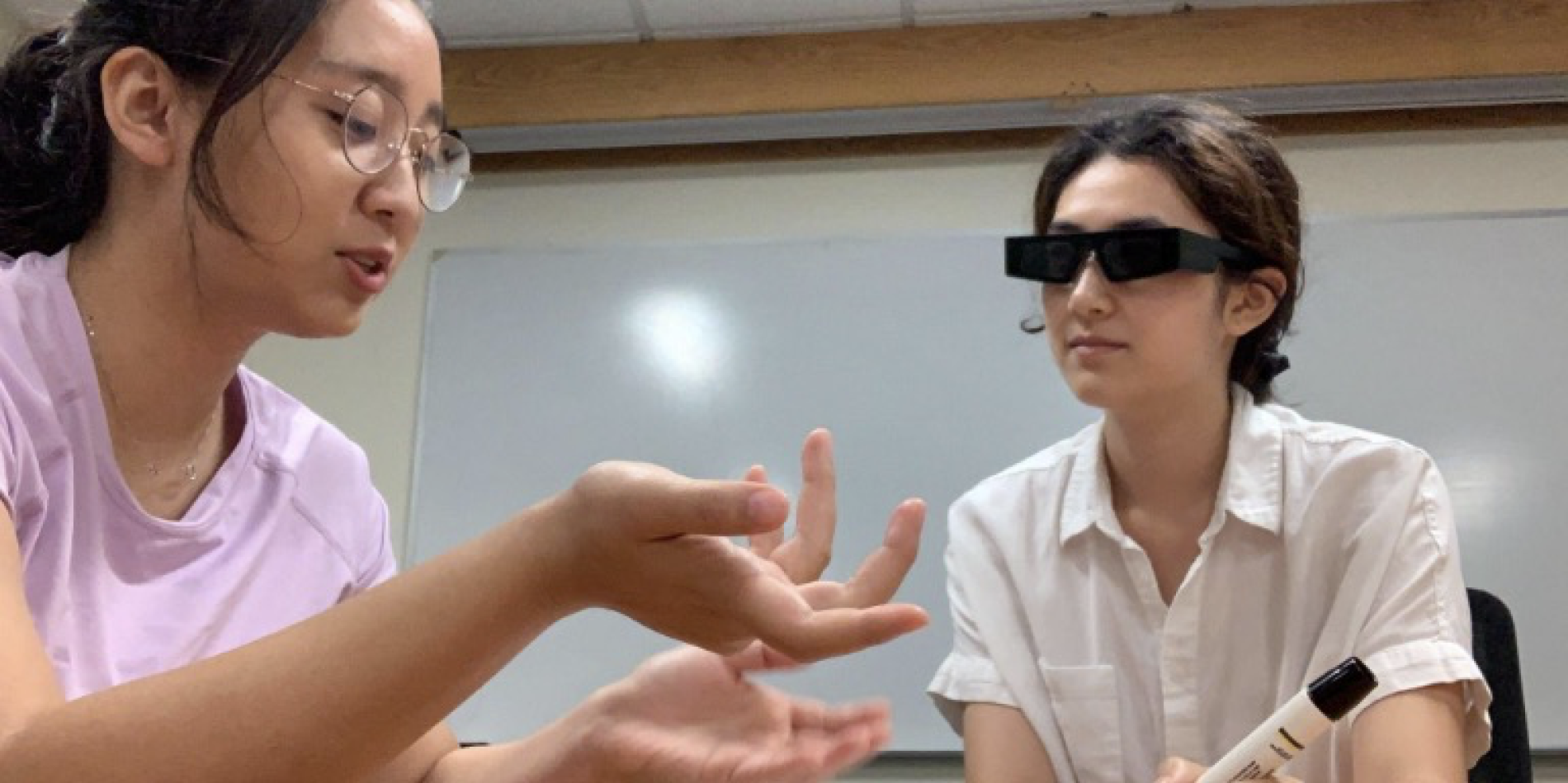 Why no one wants to talk to you when you’re wearing AR glasses