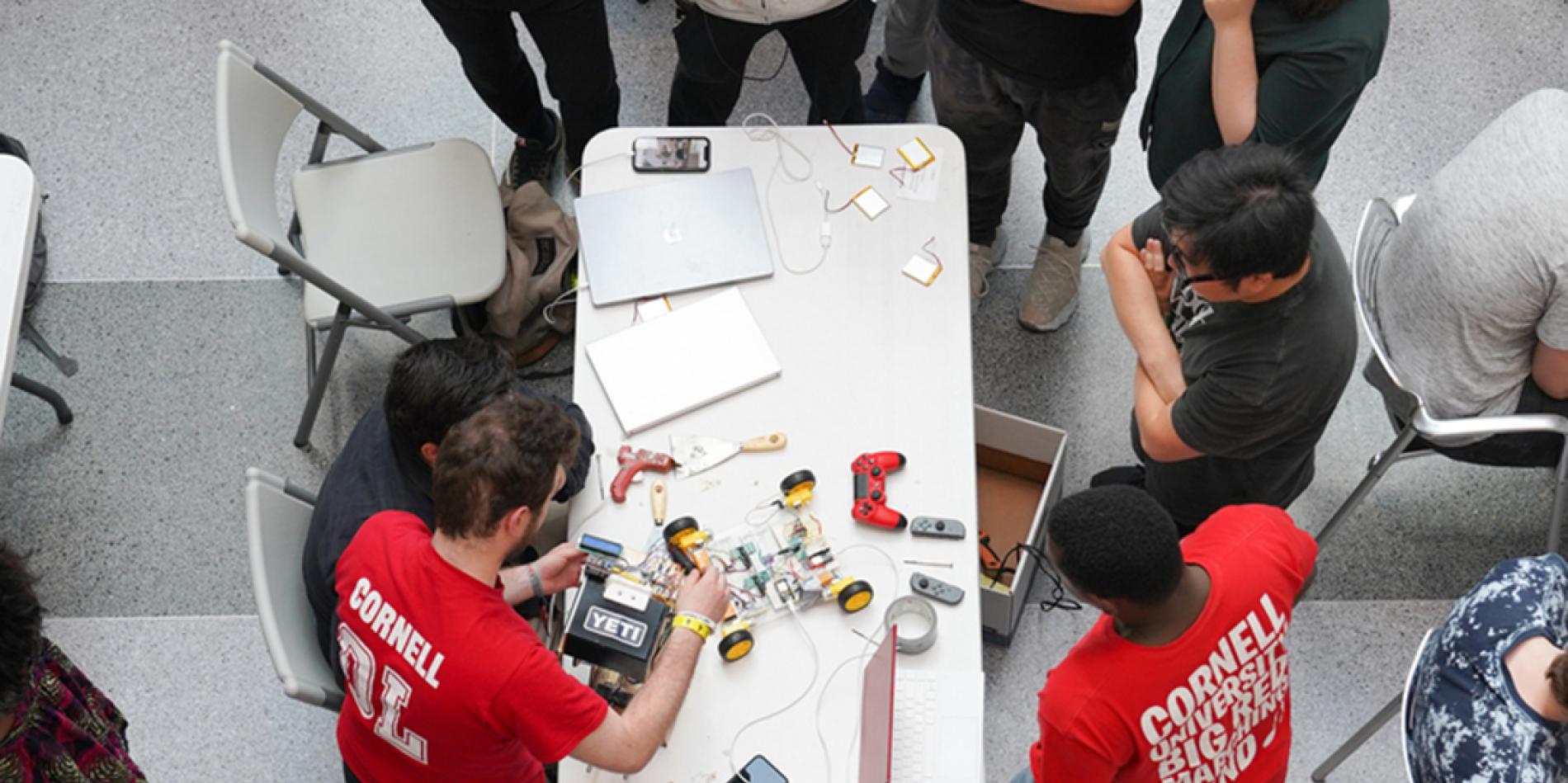 Cornell Bowers CIS students show off at Info Sci project showcase