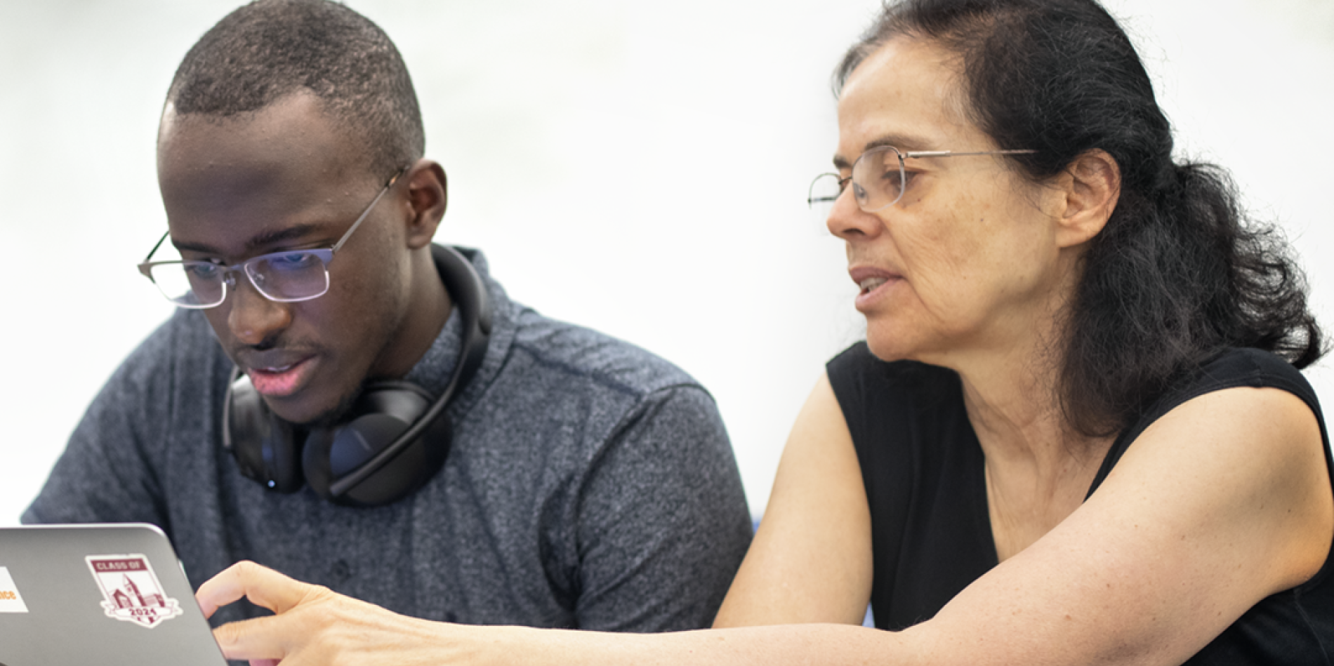 Tardos honored with 2023 Knuth Prize