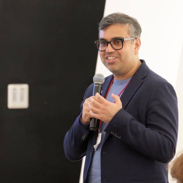 ‘Summit’ on LLMs rallies leading AI experts