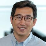 Color portrait of Haiyuan Yu